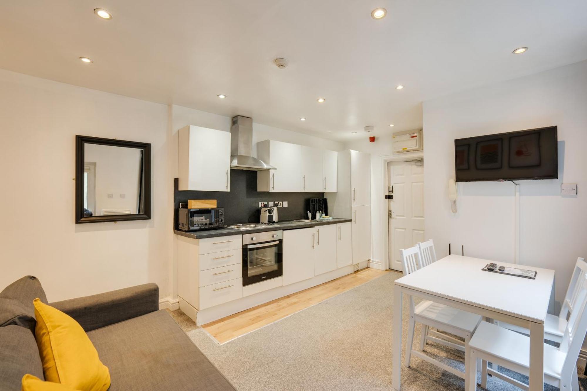2 Bedroom Aprtmnt For Upto 6 Nr Centre, Uni &Parks Κάρντιφ Εξωτερικό φωτογραφία