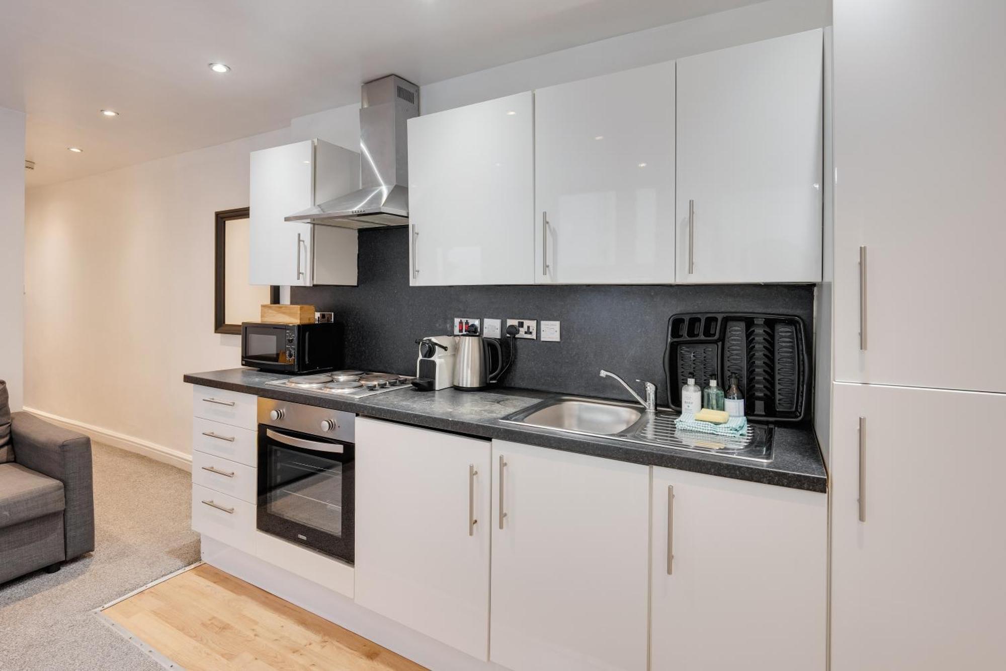 2 Bedroom Aprtmnt For Upto 6 Nr Centre, Uni &Parks Κάρντιφ Εξωτερικό φωτογραφία