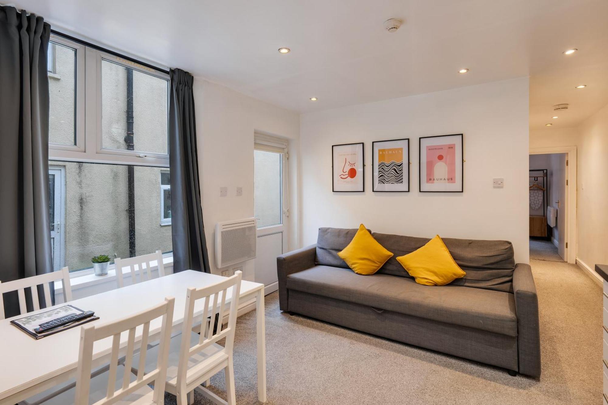 2 Bedroom Aprtmnt For Upto 6 Nr Centre, Uni &Parks Κάρντιφ Εξωτερικό φωτογραφία