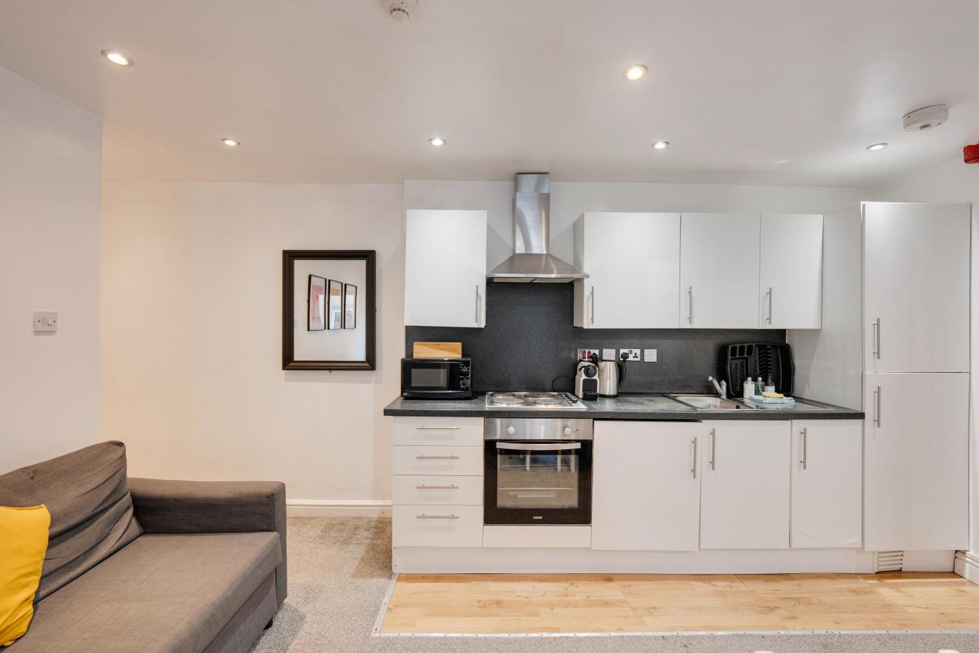 2 Bedroom Aprtmnt For Upto 6 Nr Centre, Uni &Parks Κάρντιφ Εξωτερικό φωτογραφία